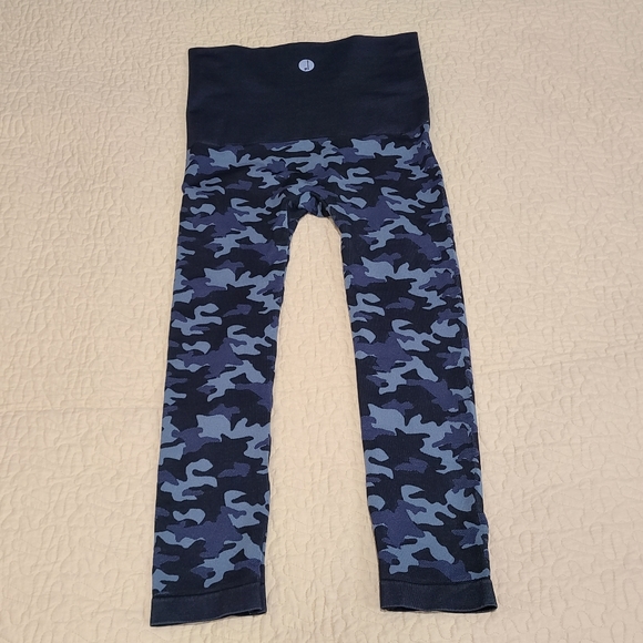 Preggo Leggings Camo snapback Size L/XL - Picture 10 of 11